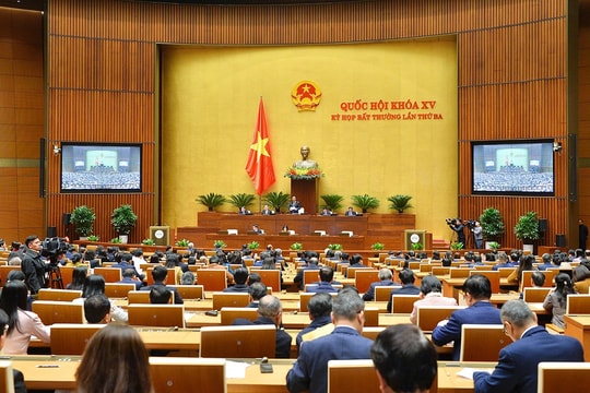 Quốc hội miễn nhiệm chức vụ Chủ tịch nước đối với ông Nguyễn Xuân Phúc