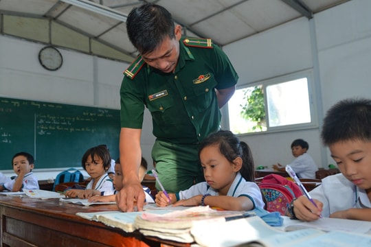 Lớp học đặc biệt của thầy Phục