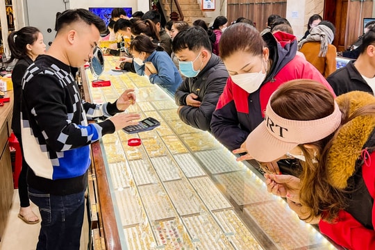Sôi động thị trường vàng cuối năm