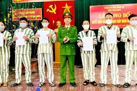 Nghệ An công bố quyết định giảm thời hạn chấp hành án phạt tù cho 22 phạm nhân dịp Tết Nguyên đán