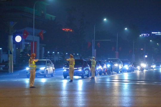 Những người giữ bình yên cho đêm Giao thừa