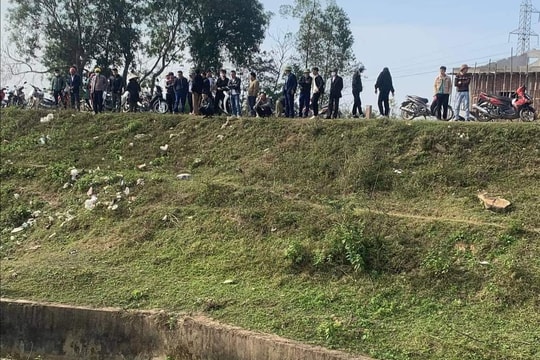 Nghệ An: Xe máy lao xuống kênh khiến 3 người tử vong ngày mùng Một Tết