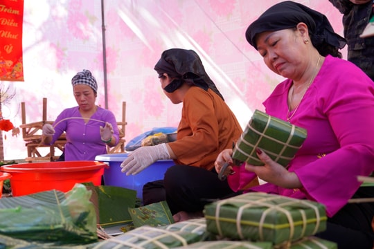 Bánh chưng cắt phần bị mốc còn ăn được không?