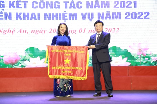 Đẩy mạnh xây dựng văn hóa cơ sở, bồi đắp nền tảng phát triển 