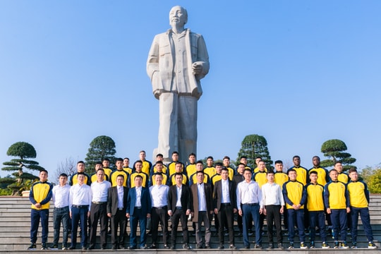 Sông Lam Nghệ An tổ chức lễ xuất quân mùa giải 2023