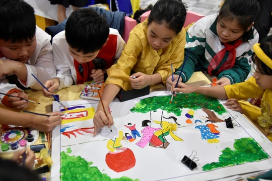 Hơn 100 học sinh tham gia trải nghiệm đầu Xuân tại Thư viện Nghệ An