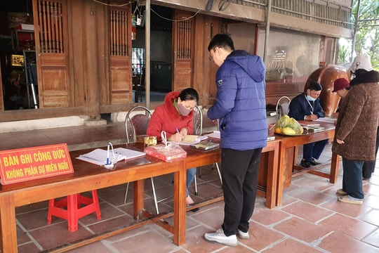 Các di tích trọng điểm ở Nghệ An nộp hơn 25 tỷ đồng tiền công đức qua Kho bạc Nhà nước