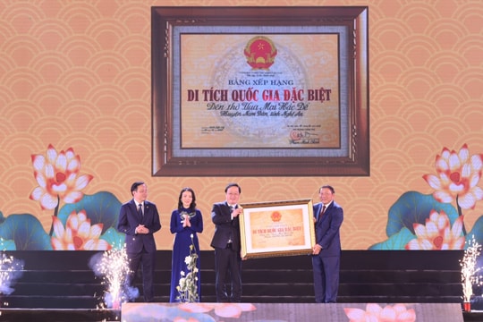 Nghệ An: Trọng thể Lễ đón nhận Bằng xếp hạng Di tích Quốc gia đặc biệt Đền thờ Vua Mai Hắc Đế