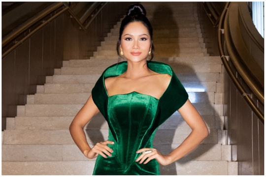 Hoa hậu H'Hen Niê khoe eo với đầm lấy cảm hứng từ lá cà phê