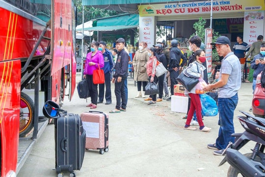 Nỗi niềm ly hương của lao động Nghệ An