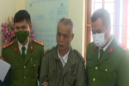 Bắt đối tượng thuê taxi lên biên giới mua 4kg ma tuý đá