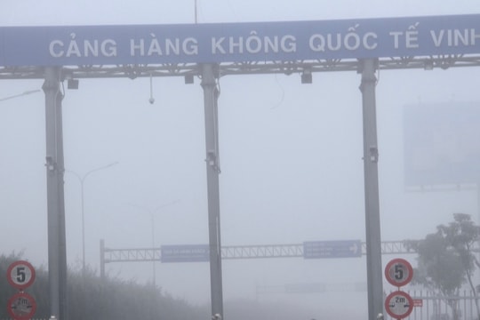 Cảng hàng không quốc tế Vinh phải hủy 16 chuyến bay do sương mù