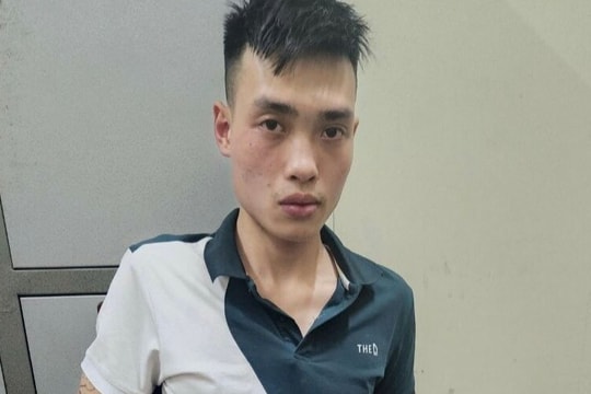 Bắt quả tang khách đi xe taxi tàng trữ ma tuý