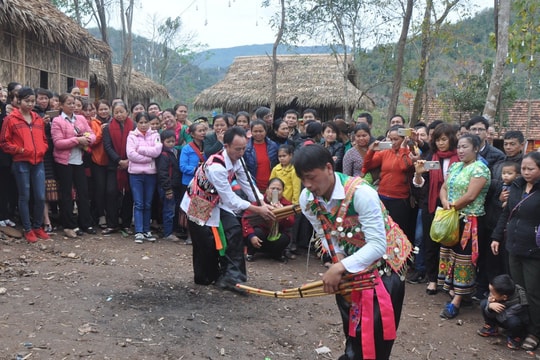 Náo nức hướng về ngày khai hội Đền Vạn – Cửa Rào