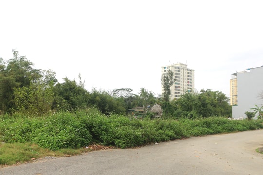 TP. Vinh: 28 hộ dân sống bất an vì dự án đường Lê Mao kéo dài trễ hẹn 