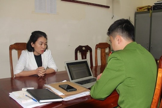 Vòi tiền làm các thủ tục về đất đai, một cán bộ địa chính ở Nghệ An bị bắt