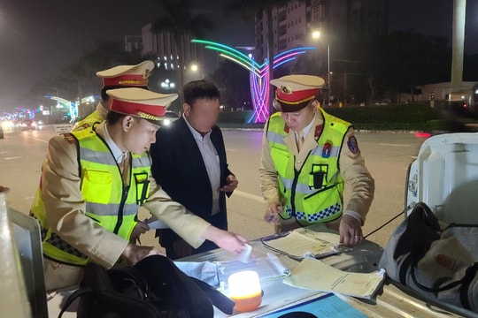 Kiểm tra vi phạm nồng độ cồn ở TP Vinh: Xử phạt hơn 100 triệu đồng trong 1 đêm