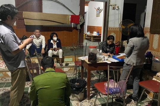 5 người phải nhập viện cấp cứu do nghi bị ngộ độc rượu