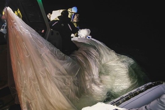 Vật thể bị bắn rơi ở Mỹ có thể là một quả bóng nghiệp dư trị giá 12 USD