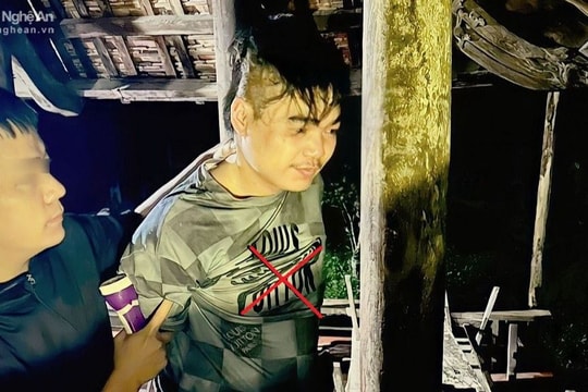 Bắt quả tang đối tượng trộm cắp và hủy hoại tài sản tại khu di tích