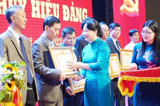 Đảng uỷ Khối Doanh nghiệp tỉnh Nghệ An phát động ủng hộ xây dựng nhà ở cho người nghèo