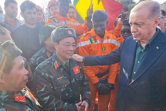 Tổng thống Thổ Nhĩ Kỳ Tayyip Erdogan cảm ơn các chiến sĩ Việt Nam