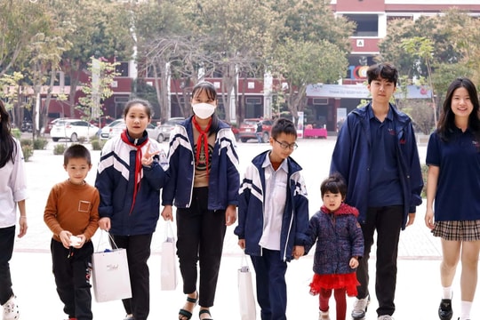 Đến thành phố Vinh học thử chương trình quốc tế 