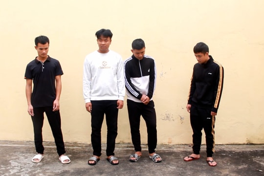 Video: Tạm giữ hình sự nhóm đối tượng bắt mẹ và em trai khi con gái vay nợ