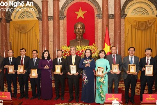 Nghệ An có một bác sỹ được tôn vinh là thầy thuốc, cán bộ, công chức y tế tiêu biểu toàn quốc