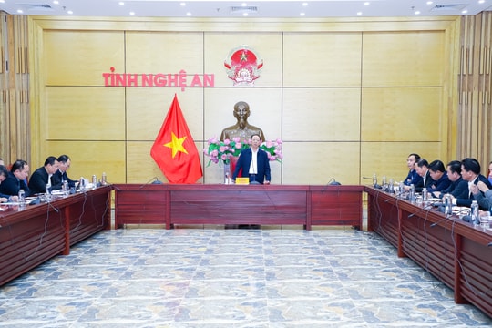 UBND tỉnh họp giao ban với hiệp hội doanh nghiệp, hội doanh nghiệp và các doanh nghiệp