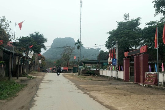 Thêm một cán bộ địa chính ở Nghệ An bị đình chỉ công tác