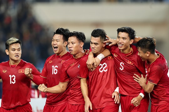 Tuyển Việt Nam và những đội hình tốt nhất dưới thời ông Troussier