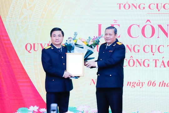 Trao quyết định bổ nhiệm Cục trưởng Cục Thuế tỉnh Nghệ An