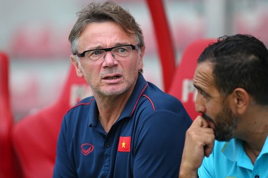 Chuyện dàn trợ lý 'khủng' và những bước vươn tầm