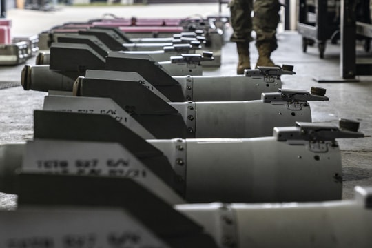 Quân đội Ukraine lần đầu tiên sử dụng bom ‘thông minh’ của Mỹ gần Bakhmut