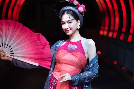 Hé lộ độ 'chịu chơi' của ca sĩ Hòa Minzy