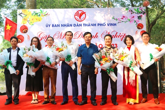 Thành phố Vinh gặp mặt gần 200 doanh nghiệp, hợp tác xã
