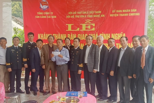 Trao 152 triệu đồng hỗ trợ xây dựng nhà tình nghĩa ở huyện Thanh Chương