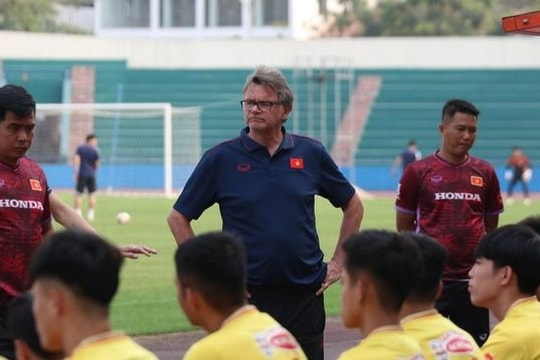 Hoàng Anh Gia Lai cho mượn người kế thừa Công Phượng; U23 Việt Nam thắng trận giao hữu đặc biệt