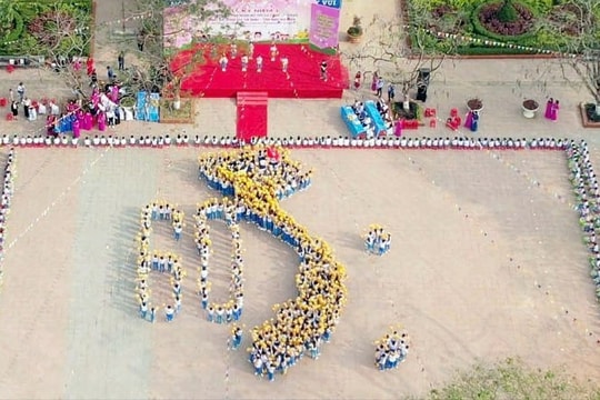 Những khoảnh khắc ấn tượng trong Lễ kỷ niệm 60 năm phong trào 'Nghìn việc tốt'