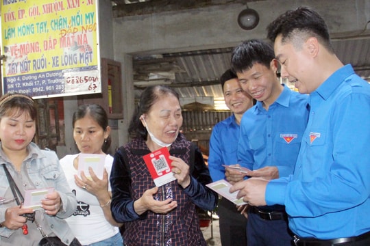 500 đội hình thanh niên Nghệ An hỗ trợ hoạt động chuyển đổi số cho 25.000 người dân