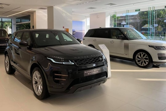 Các doanh nghiệp nhập khẩu ô tô xin giảm 50% lệ phí trước bạ 