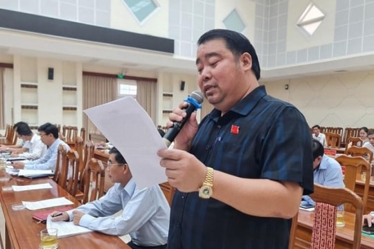 Cho thôi nhiệm vụ đại biểu HĐND tỉnh đối với ông Nguyễn Viết Dũng - người có hành vi đánh nữ nhân viên tại sân golf