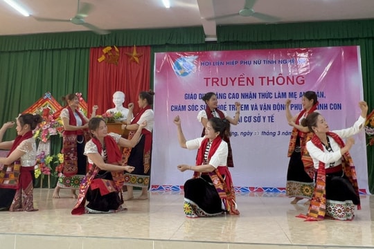 Nâng cao nhận thức làm mẹ an toàn tại xã miền núi