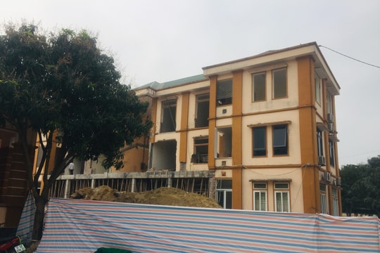 Xung quanh dự án cải tạo, nâng cấp trụ sở xã Hưng Hòa (TP. Vinh) 