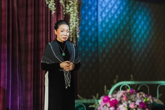 Sự chuyển hướng bất ngờ của NSND - Tiến sĩ cải lương Bạch Tuyết ở tuổi U80