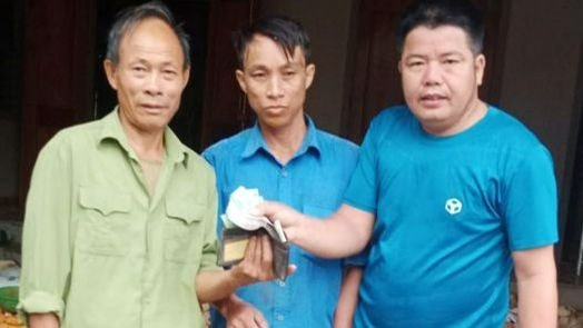 Anh nông dân nhặt được 53 triệu đồng trả lại người đánh rơi