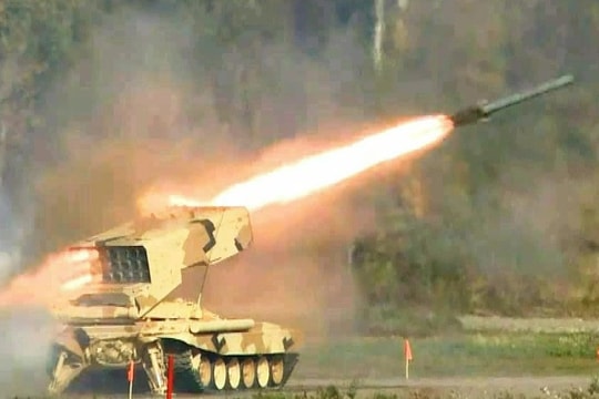 Video pháo phản lực 'hỏa thần nhiệt áp' của Nga ở Ukraine