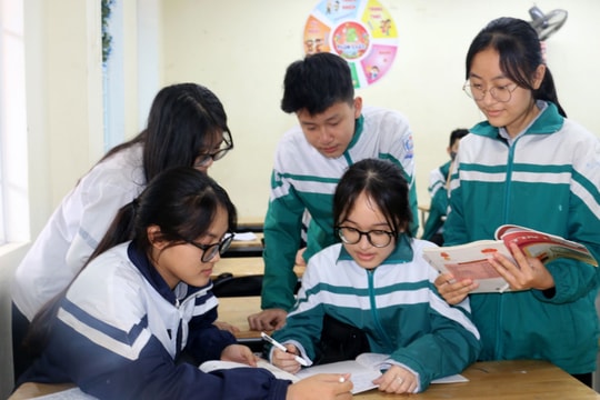 Các trường học tổ chức ôn tập 'nước rút' trước các kỳ thi cuối cấp