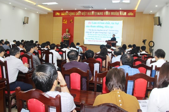 Đảng ủy Khối Các cơ quan tỉnh Nghệ An quán triệt chuyên đề về phòng, chống tham nhũng, tiêu cực